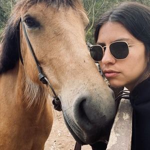 Meet your Posher, Estefania